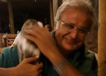 Öğretim üyesi evinde ölü bulundu