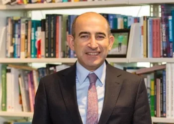 Rektör Bulu: “LGBT haklarını savunan birisiyim, istifayı asla düşünmüyorum”