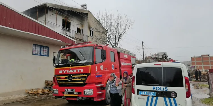 Bursa’da korkutan yangın! Kullanılamaz hale geldi