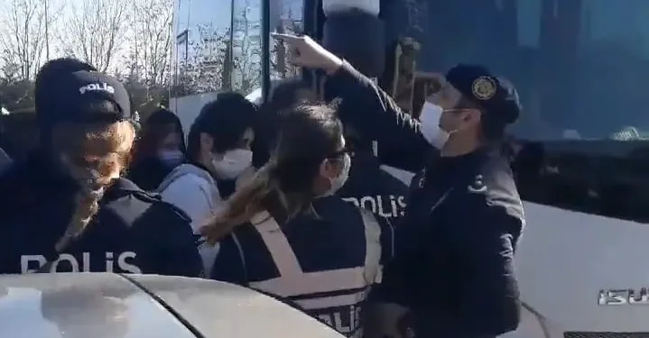 Bursa’da izinsiz gösteri! Çok sayıda gözaltı