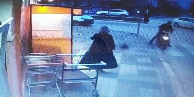 Bursa’da marketten çıkan adam şaşkına uğradı