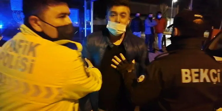 Bursa’da polise yakalandı, ehliyetini kaptırdı!