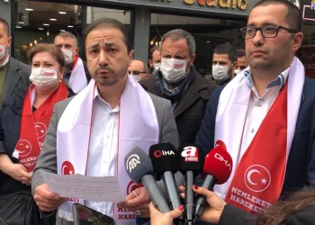 CHP Yalova İl Başkanlığı’nda toplu istifa