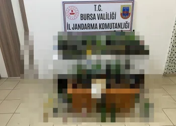 Bursa’da 110 litre kaçak içki ele geçirildi