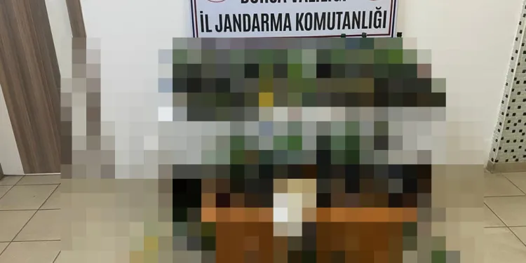 Bursa’da 110 litre kaçak içki ele geçirildi