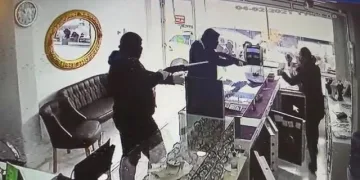 Bursa’da kuyumcuyu ‘borç’ için soymuşlar