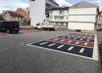 İnegöl Osmaniye Mahallesi yeni otoparkına kavuştu