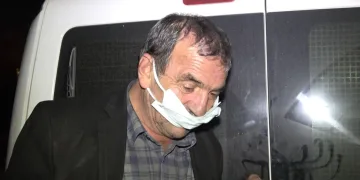 Bursa’da aşırı alkollü adam evinin yolunu unuttu