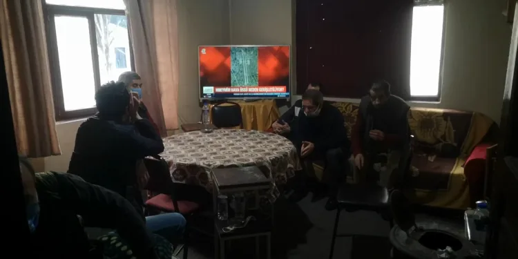 Bursa’da kıraathaneye çevrilen evi polis bastı!