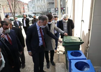 İnegöl’de 1634 haneye geri dönüşüm kutusu