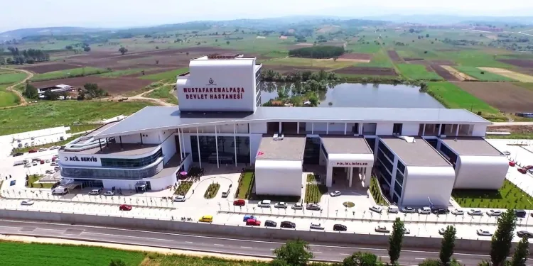 Mustafakemalpaşa’ya 15 yeni doktor