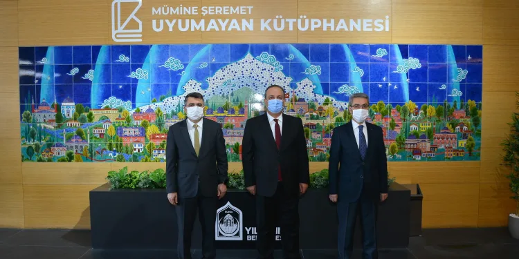 Vali Canbolat’tan ‘Uyumayan Kütüphane’ye ziyaret
