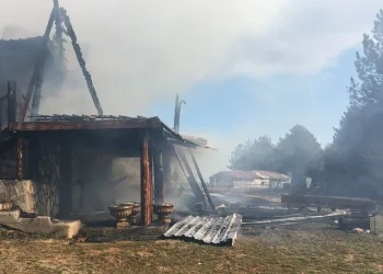 Bursa’da restoran alev alev yanarak küle döndü