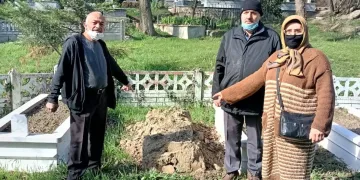 Dua okumaya gitmişti, annesinin mezarını yerinde bulamadı