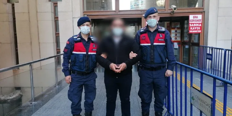 Bursa’da suç makinası jandarma tarafından yakalandı