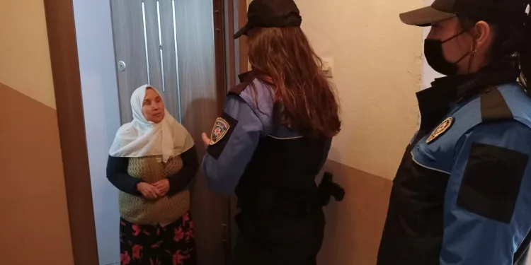 Aşı dolandırıcılarına dikkat! Ekipler kapı kapı dolaşıyor