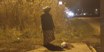 Evsiz yaşlı kadına polis ve belediye sahip çıktı