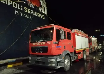 Çanakkale açıklarındaki gemi yangınına Bursa’dan müdahale