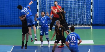 Nilüferli hentbolcuların galibiyet sevinci