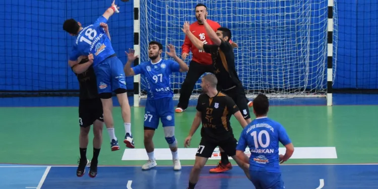 Nilüferli hentbolcuların galibiyet sevinci