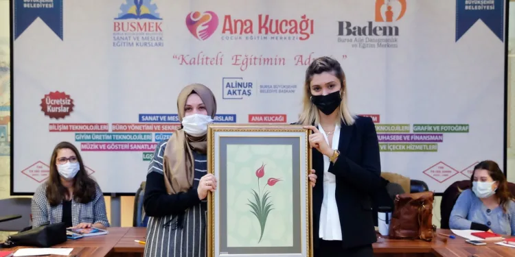 Bursa’da Ana Kucağı öğretmenleri yeni döneme hazır