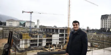 Osmangazi Meydanı hızla yükseliyor