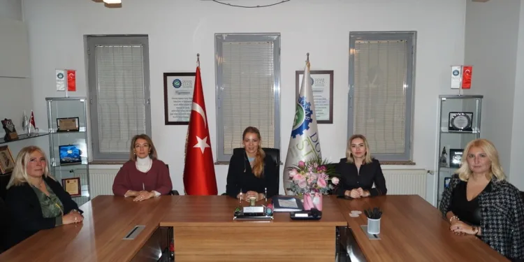 Kadınlardan DOSABSİAD Başkanı Çevikel’e destek