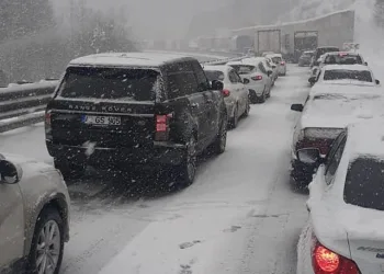 Bursa’da kaza sonrası kapanan yol 1 saatte açıldı