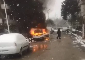 Bursa’da otomobil patladı alev topuna döndü
