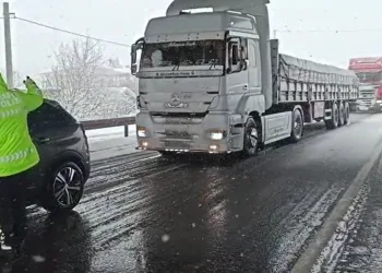 Bursa-Balıkesir yolu araç geçişine kapatıldı
