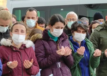 Bursa’da ölü bulunan doktor son yoluculuğuna uğurlandı