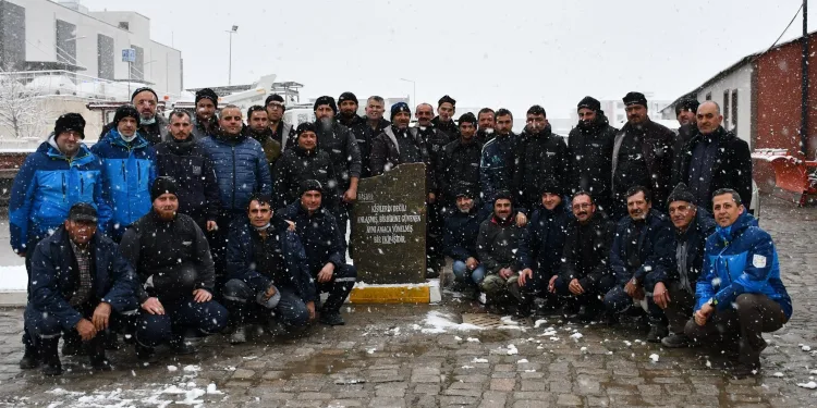 İznik’te 39 kırsal mahallede karla mücadele