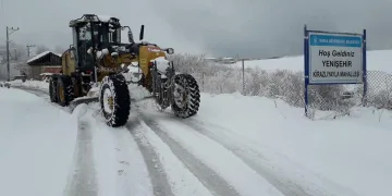 Bursa Yenişehir’de 33 köy yolu ulaşıma açıldı