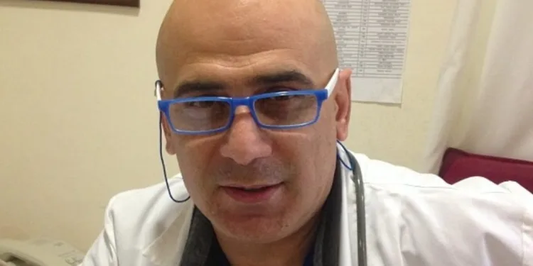 2 çocuk babası doktor virüse yenik düştü