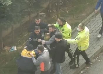 Bursa’da tekme ve yumruklar havada uçuştu