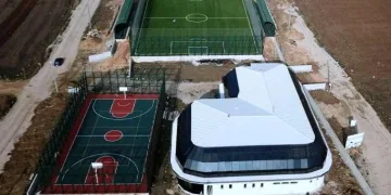Yenişehir’de gençlere avrupa stantlarında spor kompleksi