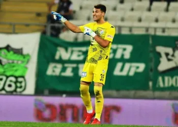 Bursaspor yönetimi Ataberk Dadakdeniz’in sözleşmesini uzatmak istiyor