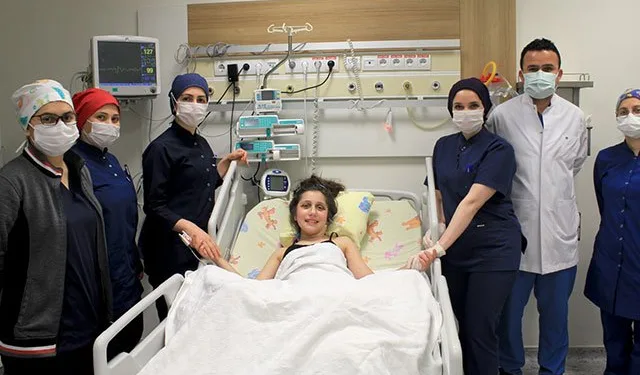 5’inci katta düştü, yaşamam tutundu