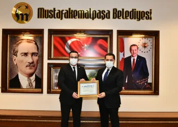 Vali Masatlı’ya fahri hemşehrilik beraatı