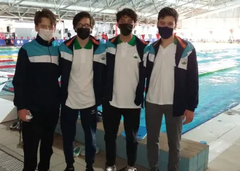 Osmangazili kulaçtan altın madalya
