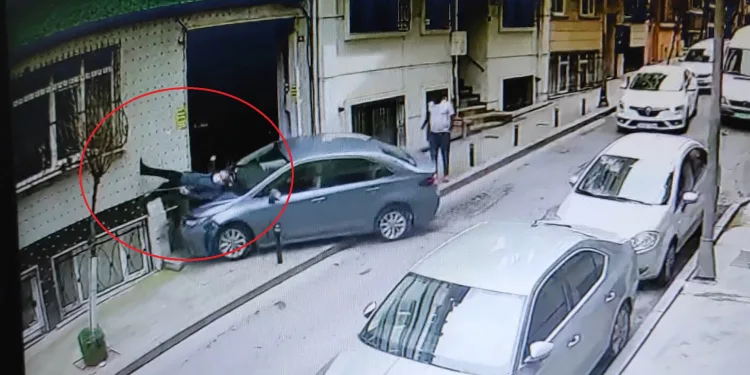 Fren yerine yanlışlıkla gaza basınca…