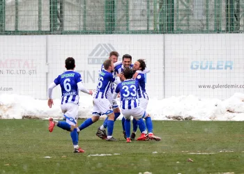 Bursa Yıldırımspor evinde Bayrampaşaspor’u 1-0 yenerek 2. sıradaki yerini korudu