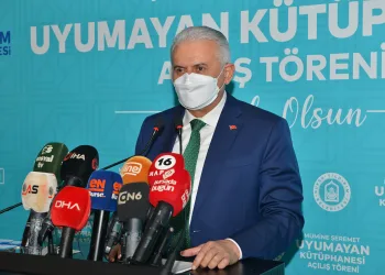 Bursa’da ‘Mümine Şeremet Uyumayan Kütüphanesi’ açıldı