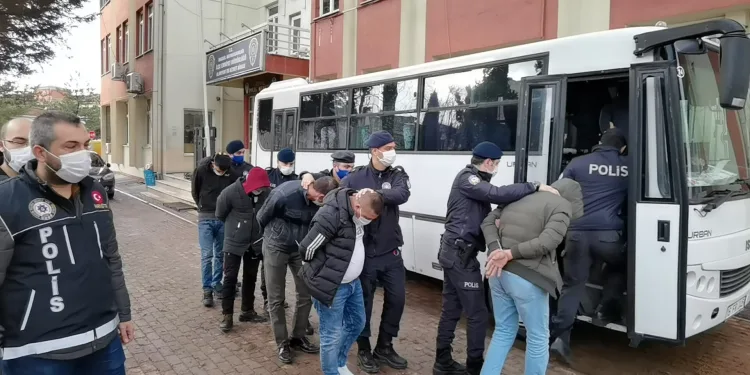 Bursa’da çok sayıda gözaltı