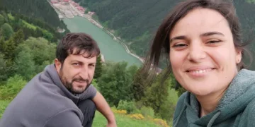 Aynı hastanede çalışan genç çift evlerinde ölü bulundu
