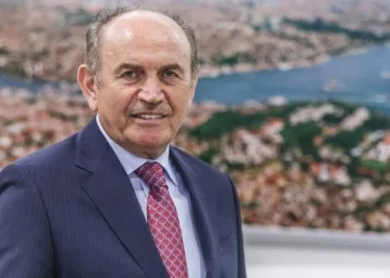 Eski İBB Başkanı Covid-19’dan hayatını kaybetti