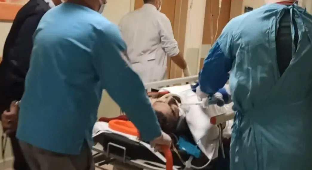 Bursa’da 3 katlı inşaatın asansör boşluğuna düştü!