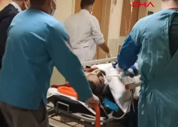 Bursa’da 3 katlı inşaatın asansör boşluğuna düştü!