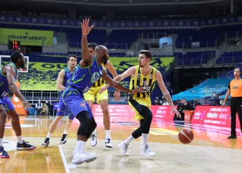 TOFAŞ deplasmanda Fenerbahçe Beko’yu 84-81 yendi