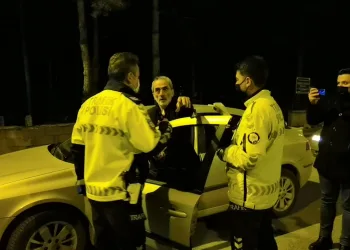 Bursa’da alkollü yakalanan sürücüden pes dedirten sözler